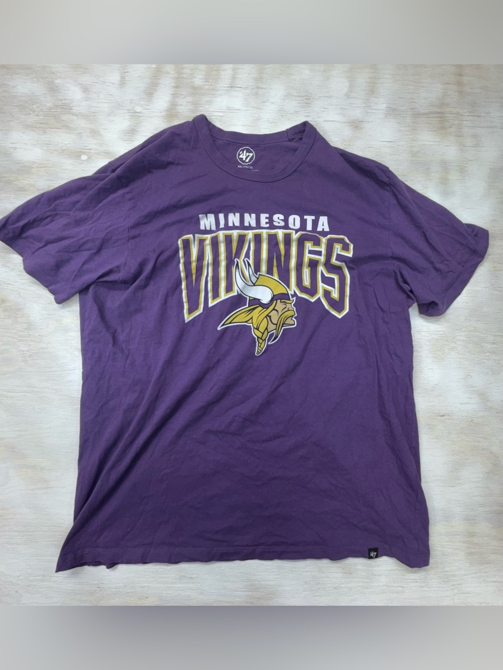47 Brand Minnesota Vikings Purple Tee with Gold & White Logo Men’s XXL